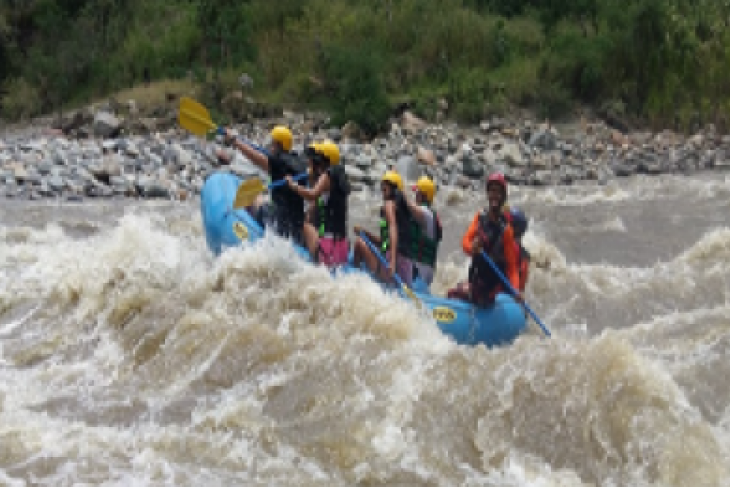 Rafting y espeleología