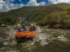 Paicol rafting sobre el rió Paez
